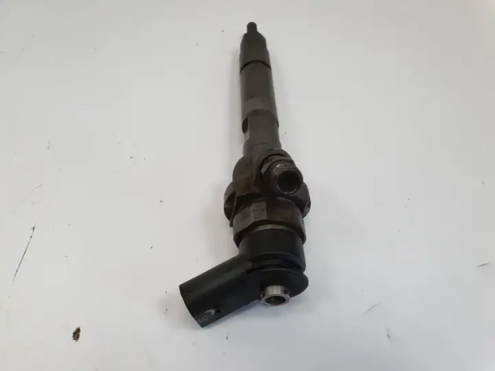 BMW E87 E90 E91 2.0 D WTRYSKIWACZ wtrysk 0445110289