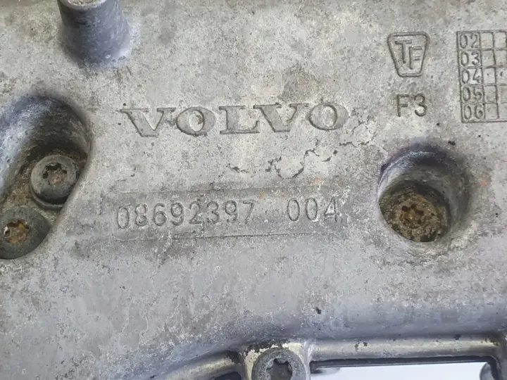 Volvo S60 2.4 D5 GŁOWICA CYLINDRÓW 08692974002