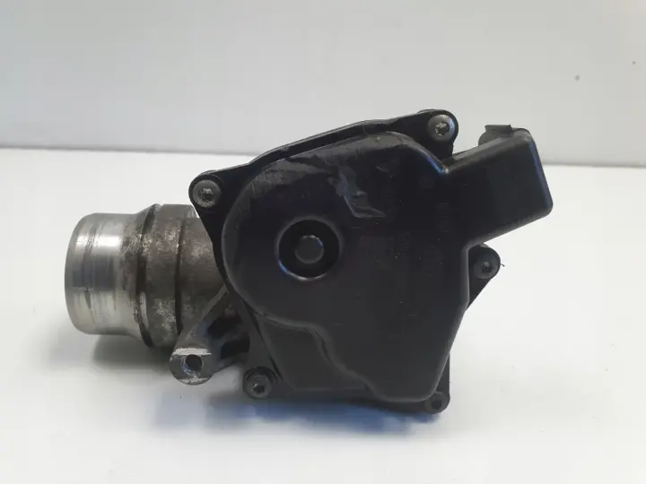 b112cb6da2099a7a45a0e3ea824ee120