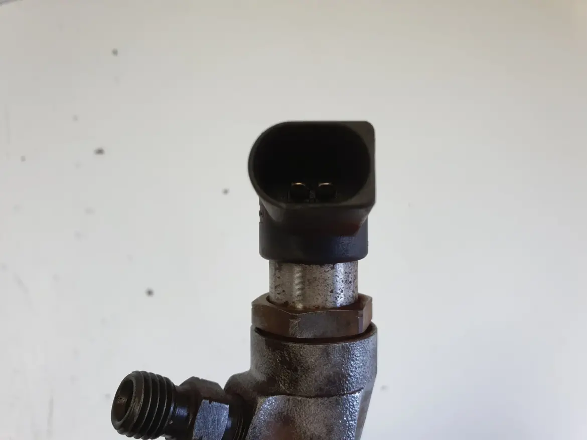 Ford Focus MK2 1.8 TDCI WTRYSKIWACZ wtrysk 4M5Q-9F593-AD
