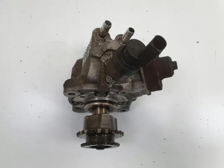 BMW E87 E90 E91 2.0 D N47 POMPA WTRYSKOWA paliwa 0445010506
