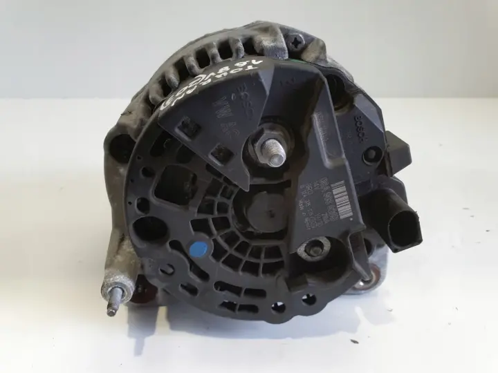 VW Touran 1.6 8V ALTERNATOR bosch 06A903026B 70A