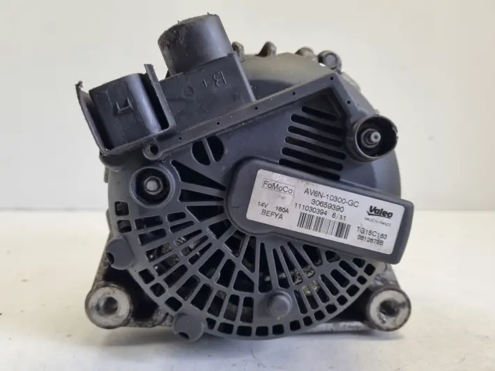 Volvo V40 II 1.6 D2 ALTERNATOR 30659390 valeo 150A