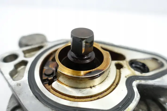 Saab 9-3 II 2.0 T POMPA VACUM WAKUM oryginał