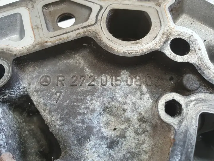 Mercedes W251 3.0 V6 OBUDOWA ROZRZĄDU pokrywa osłona R2720150802