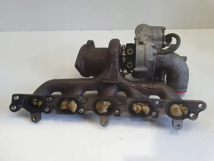Volvo V70 III S80 II 2.5 T TURBOSPRĘŻARKA turbo 30757112