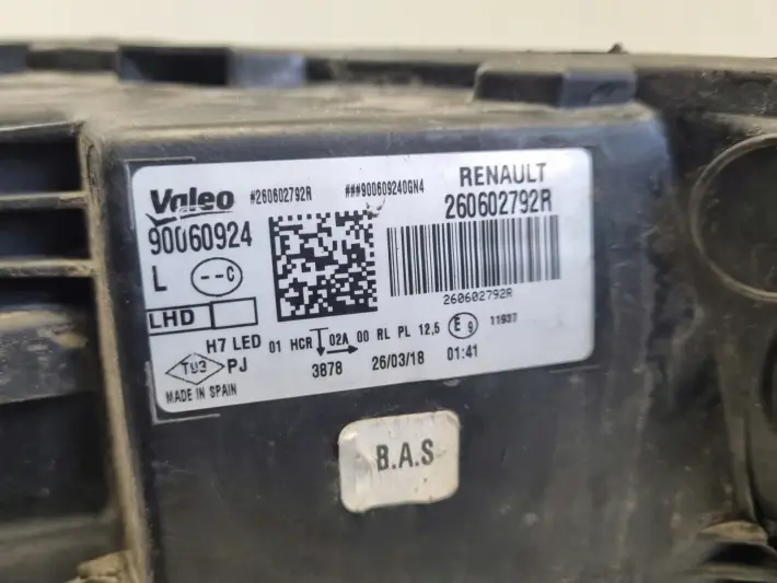 Renault Megane IV PRZEDNIA LAMPA LEWA lewy przód LED EUROPA 260602792R