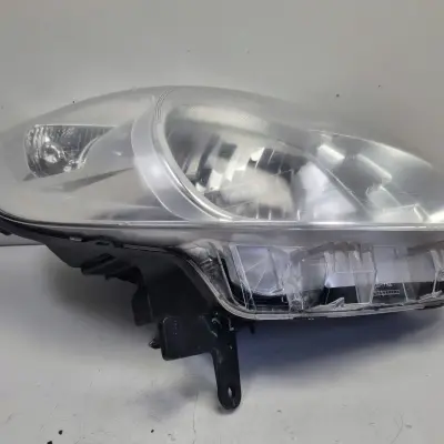 Renault Kangoo II LIFT PRZEDNIA LAMPA PRAWA prawy przód EUROPA 260102647R