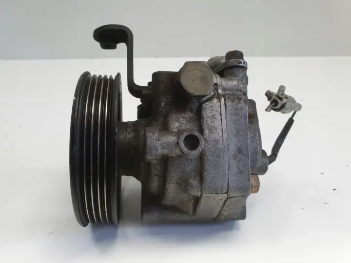 Subaru Legacy IV 2.0 B POMPA WSPOMAGANIA oryginał