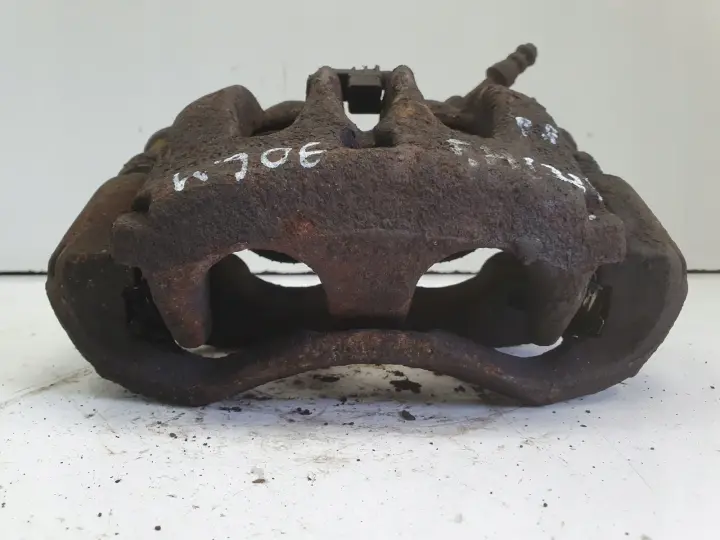 Mercedes Sprinter W906 PRZEDNI ZACISK HAMULCOWY prawy przód Pasażera