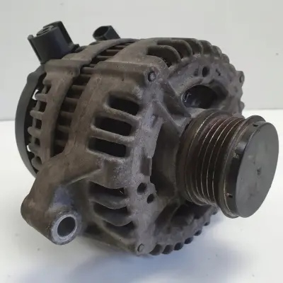 Volvo S40 II V50 2.4 D5 ALTERNATOR 0121615014