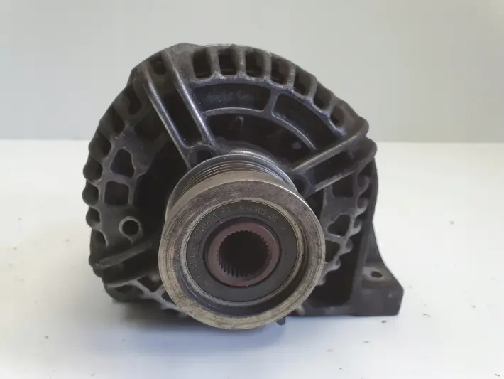 Volvo S60 V70 2.4 D5 ALTERNATOR 8676498 bosch