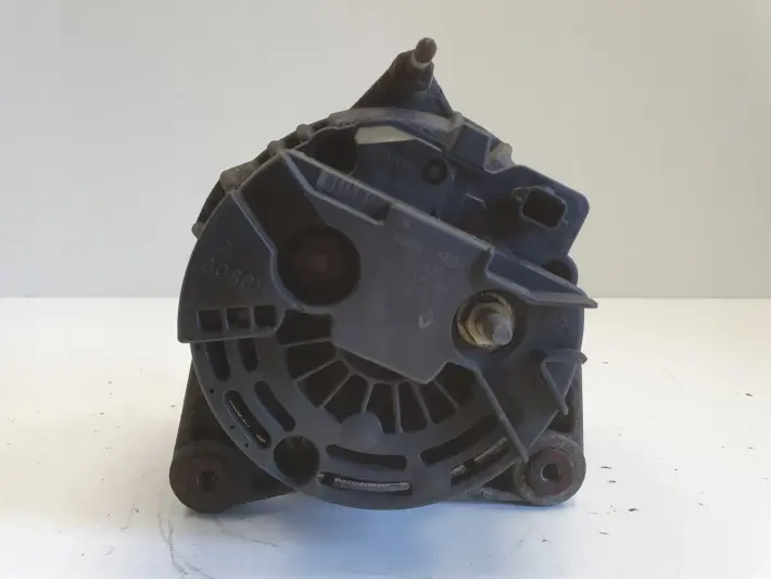 Renault Modus 1.5 DCi ALTERNATOR 0124425037 bosch 120A