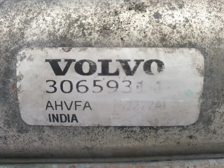 Volvo V70 III 2.0 D ROZRUSZNIK 30659314 oryginał