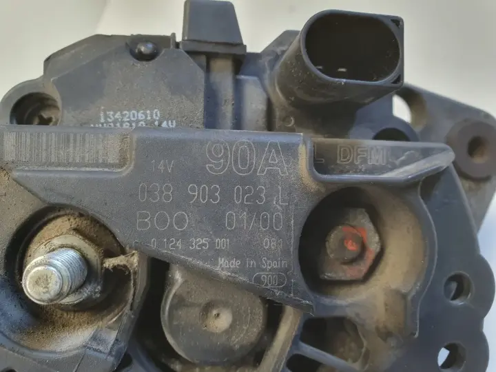Audi A3 8L Golf IV Seat Leon 1.9 TDI ALTERNATOR 028903028E 90A
