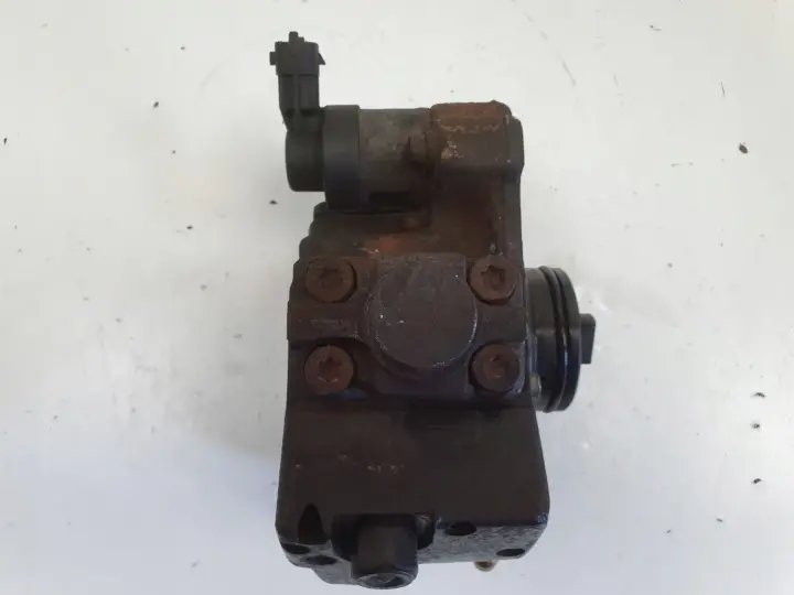 Opel Combo C 1.3 CDTI POMPA WTRYSKOWA 0445010204