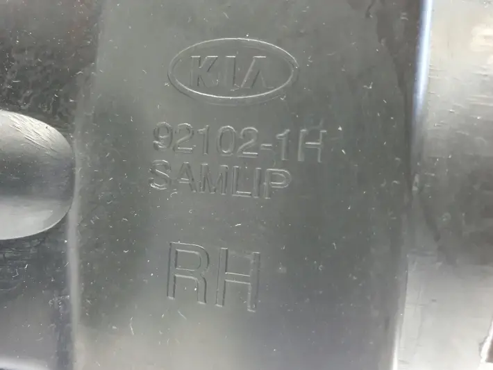 Kia Ceed I lift PRZEDNIA LAMPA PRAWA prawy przód anglik 92102-1H