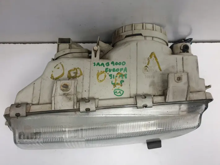 Saab 9000 91-98r PRZEDNIA LAMPA LEWA europa
