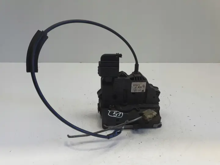 Opel Corsa D ZAMEK DRZWI prawy przód Pasażera 13258279 EN