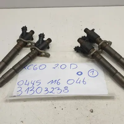 Volvo XC60 2.0 D3 WTRYSKIWACZ wtrysk 0445116046