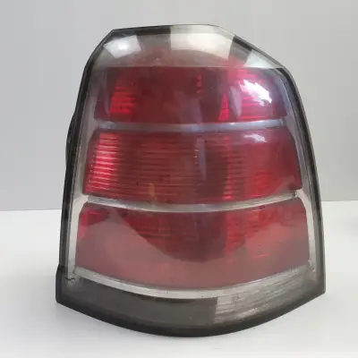 Opel Zafira B TYLNA LAMPA PRAWA prawy tył pasażera 24451843