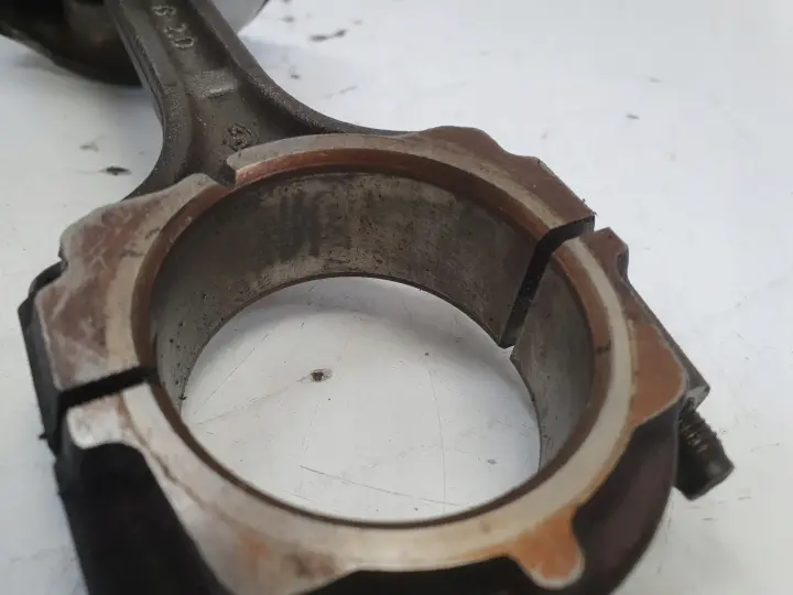 Kia Sportage II 2.0 16V TŁOK korbowód G4GC 141KM