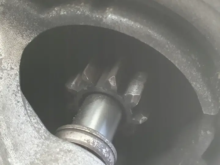 Volvo S60 I V70 II 2.4 D5 ROZRUSZNIK bosch 0001109264