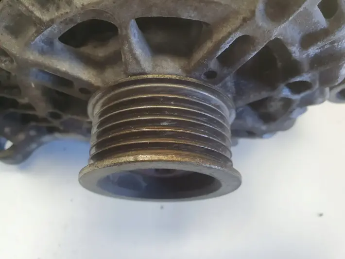 Ford Fiesta MK7 1.25 ALTERNATOR AV6N-10300-HA 120A