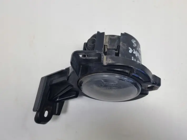 Nissan Juke PRAWY HALOGEN PRZECIWMGIELNY Ramka uchwyt 26150 8992B