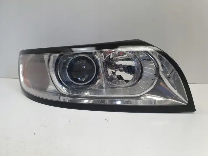 Volvo S40 II V50 LIFT PRZEDNIA LAMPA PRAWA prawy przód XENON 31265710