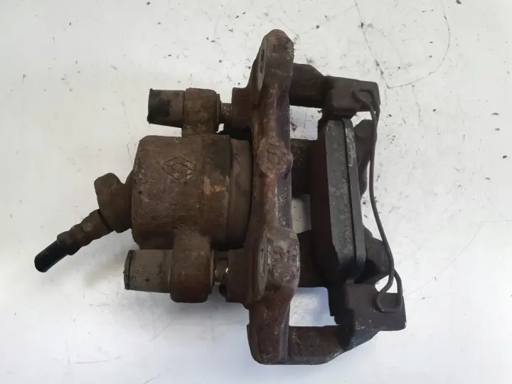 Renault Clio IV LEWY PRZEDNI ZACISK HAMULCOWY przód kierowcy 410104961R