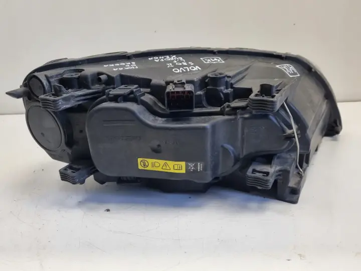Volvo S80 II V70 III XC70 PRZEDNIA LAMPA LEWA LEWY PRZÓD XENON 31214347