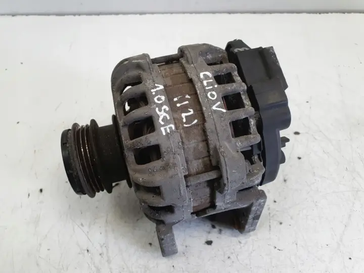 Renault Clio IV 1.2 16V ALTERNATOR 231003730R