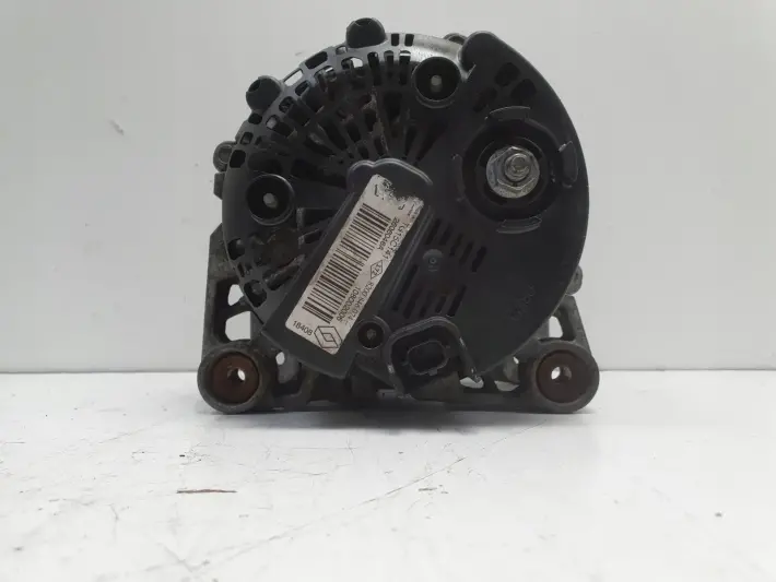 Renault Laguna II 2.0 T ALTERNATOR valeo 8200846074