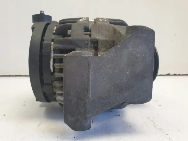 Opel Vectra C 2.2 DIRECT ALTERNATOR 0124325168