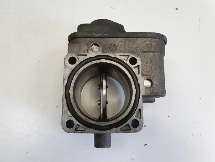 VW Bora 1.9 SDI PRZEPUSTNICA 038128063C