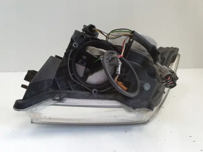Nissan Pathfinder R51 Navara D40 III PRZEDNIA LAMPA PRAWA PRAWY PRZÓD xenon