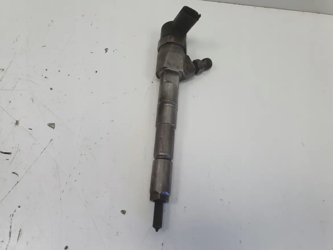 Opel Astra III H Vectra C Signum 1.9 CDTI WTRYSKIWACZ wtrysk 0445110159
