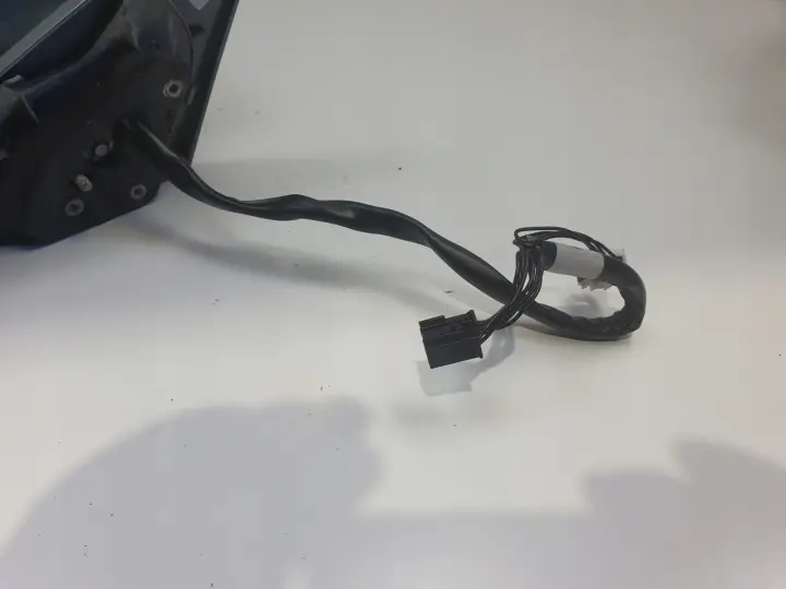 Mercedes CLS W219 04-10r LUSTERKO PRAWE PASAŻERA 9+4 13 podświetlany spód