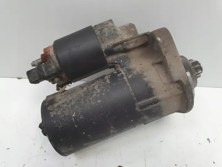 Audi A3 8L 1.6 8V ROZRUSZNIK bosch 0001121006