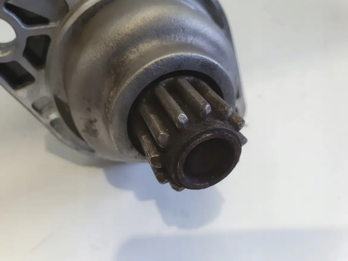 VW Eos 2.0 TDI ROZRUSZNIK oryginał VALEO