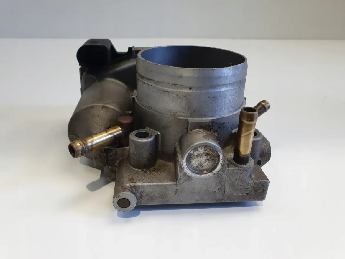 Seat Leon I 1.8 20V PRZEPUSTNICA 0280750026 06A133062F