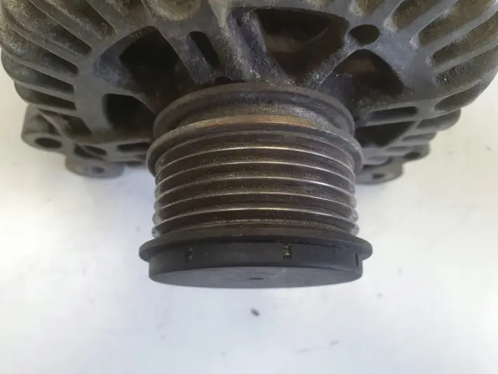 VW Golf V 1.9 TDI ALTERNATOR valeo 06F903023C 140A