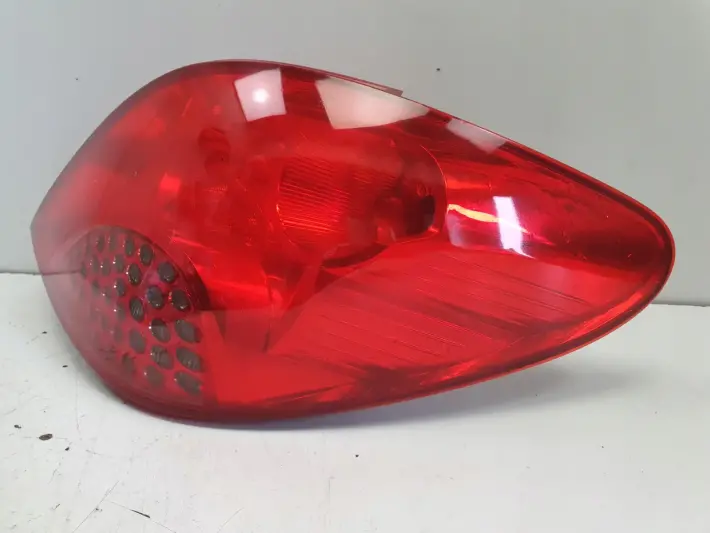 Peugeot 207 06-12r TYLNA TYLNIA LAMPA PRAWA PRAWY TYŁ 9649986580