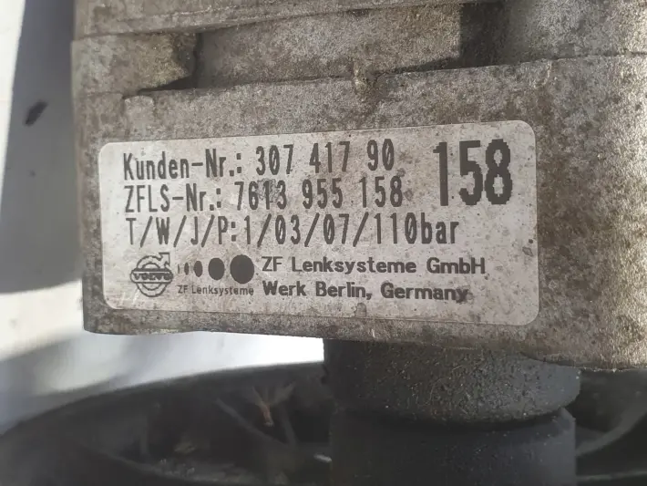 Volvo S60 I V70 II XC90 2.4 D5 POMPA WSPOMAGANIA 30741790