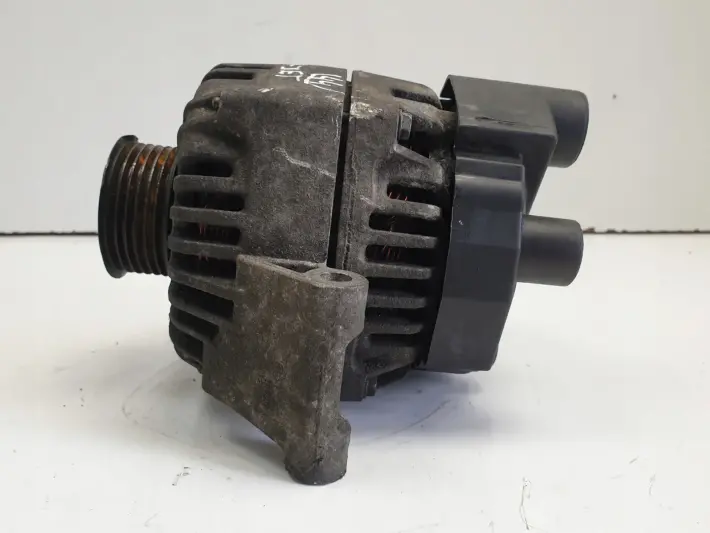 Fiat Punto 1.3 JTD M-JET ALTERNATOR 46823546