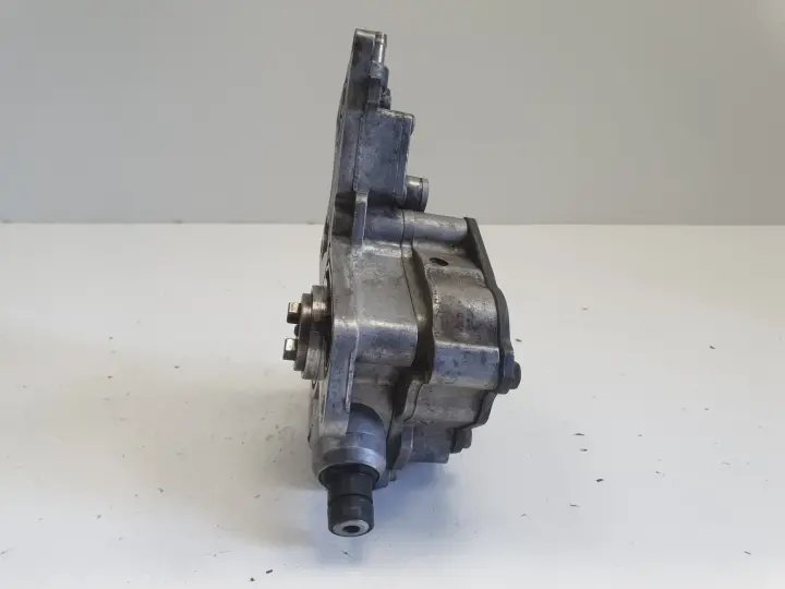 VW Passat B5 1.9 TDI POMPA VACUM wakum 038145209A