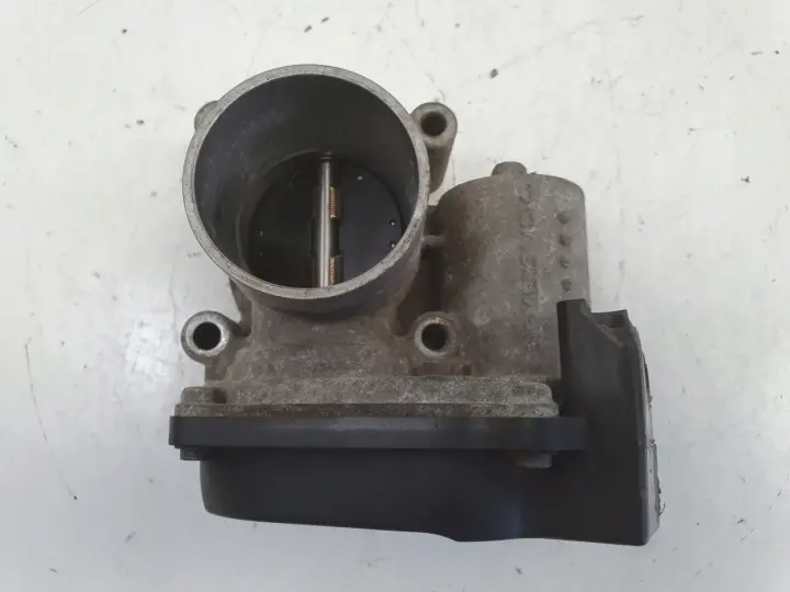 Skoda Fabia I 1.2 12V PRZEPUSTNICA 03C133062B