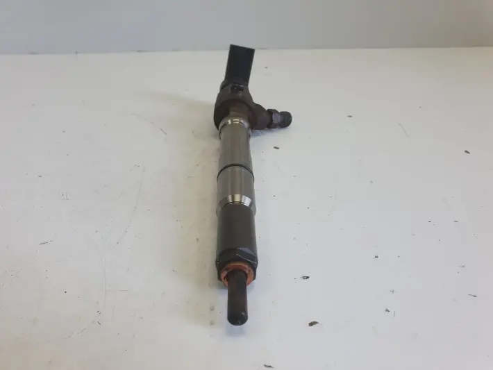 Seat Ibiza IV A3 II 8P 1.6 TDI WTRYSKIWACZ wtrysk 03L130277B
