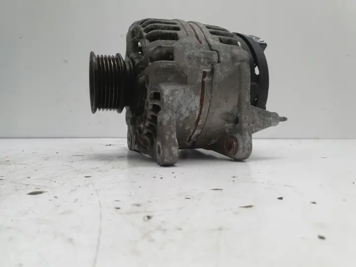 VW Golf IV 2.0 8V ALTERNATOR bosch 028903028D 90A